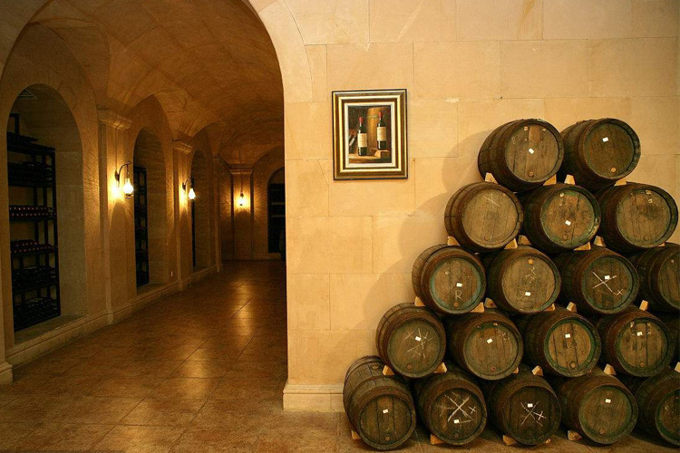 1532741453130753.jpg 酒窖.jpg